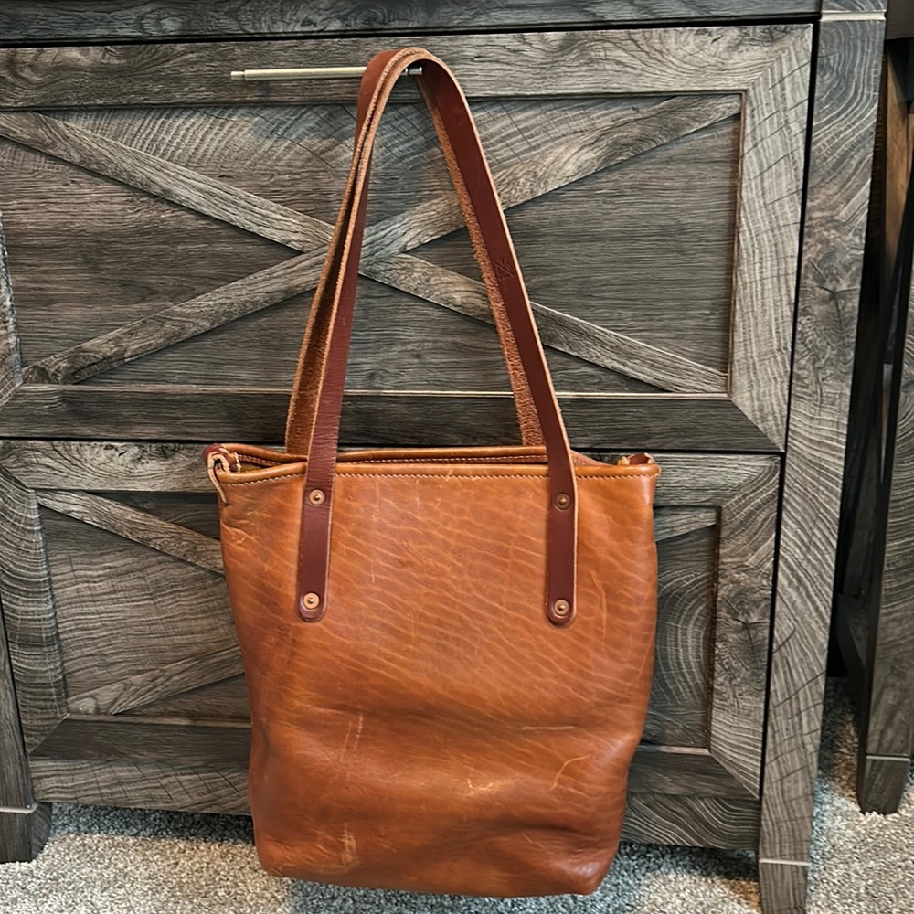 GUC slim medium Avery in saddle